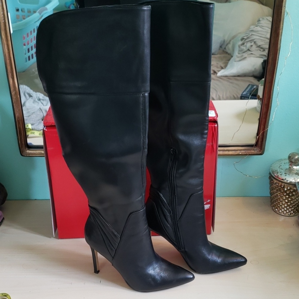 Guess 'Nace' knee-high black leather heeled boot
